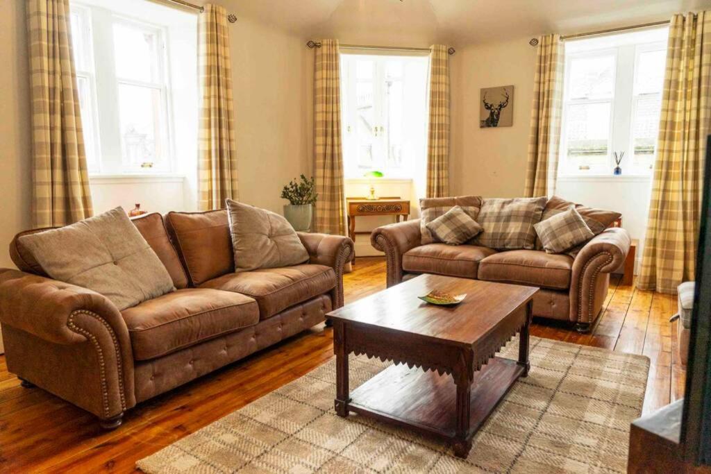 Spacious City Centre Apartment Full Of Character Inverness Luaran gambar