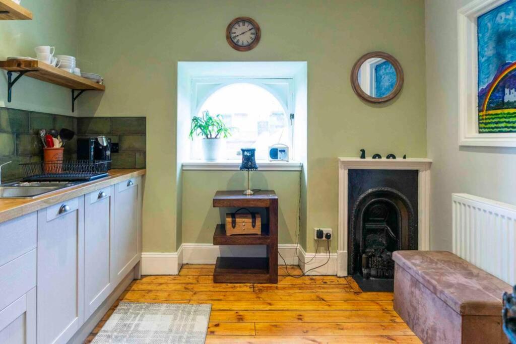 Spacious City Centre Apartment Full Of Character Inverness Luaran gambar